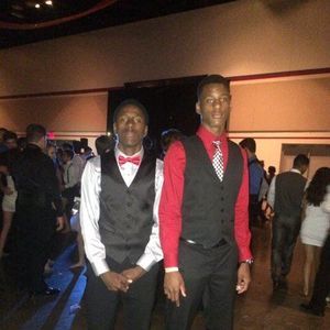 Meet your Posher, Derek